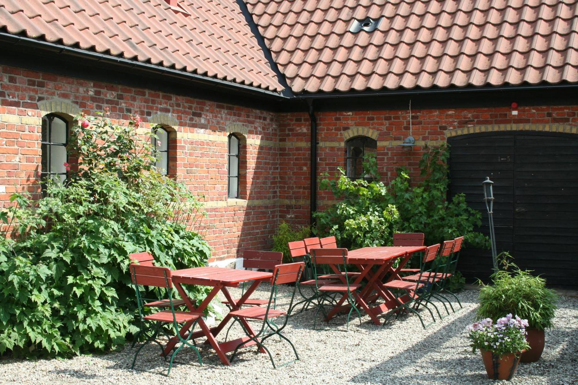 Blasingsborgs Gardshotell Pa Oesterlen Kivik Bagian luar foto
