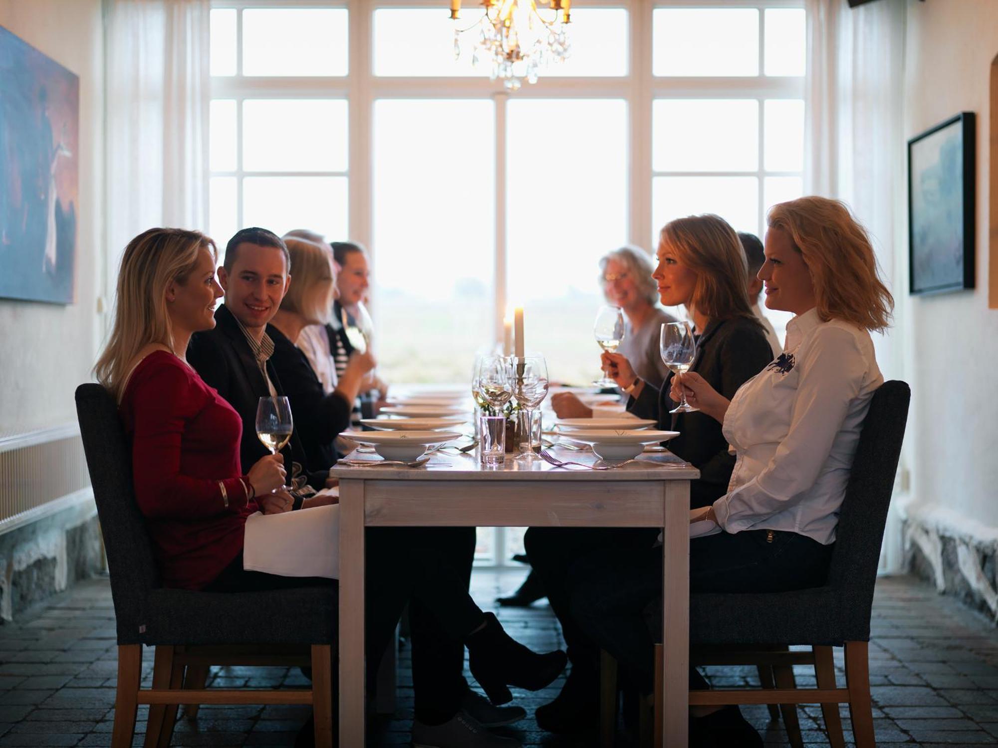 Blasingsborgs Gardshotell Pa Oesterlen Kivik Bagian luar foto