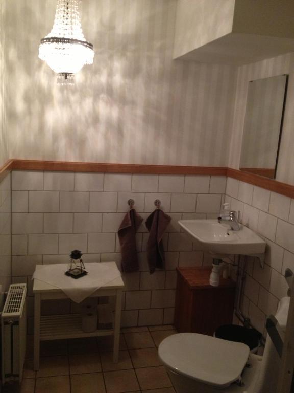 Blasingsborgs Gardshotell Pa Oesterlen Kivik Ruang foto